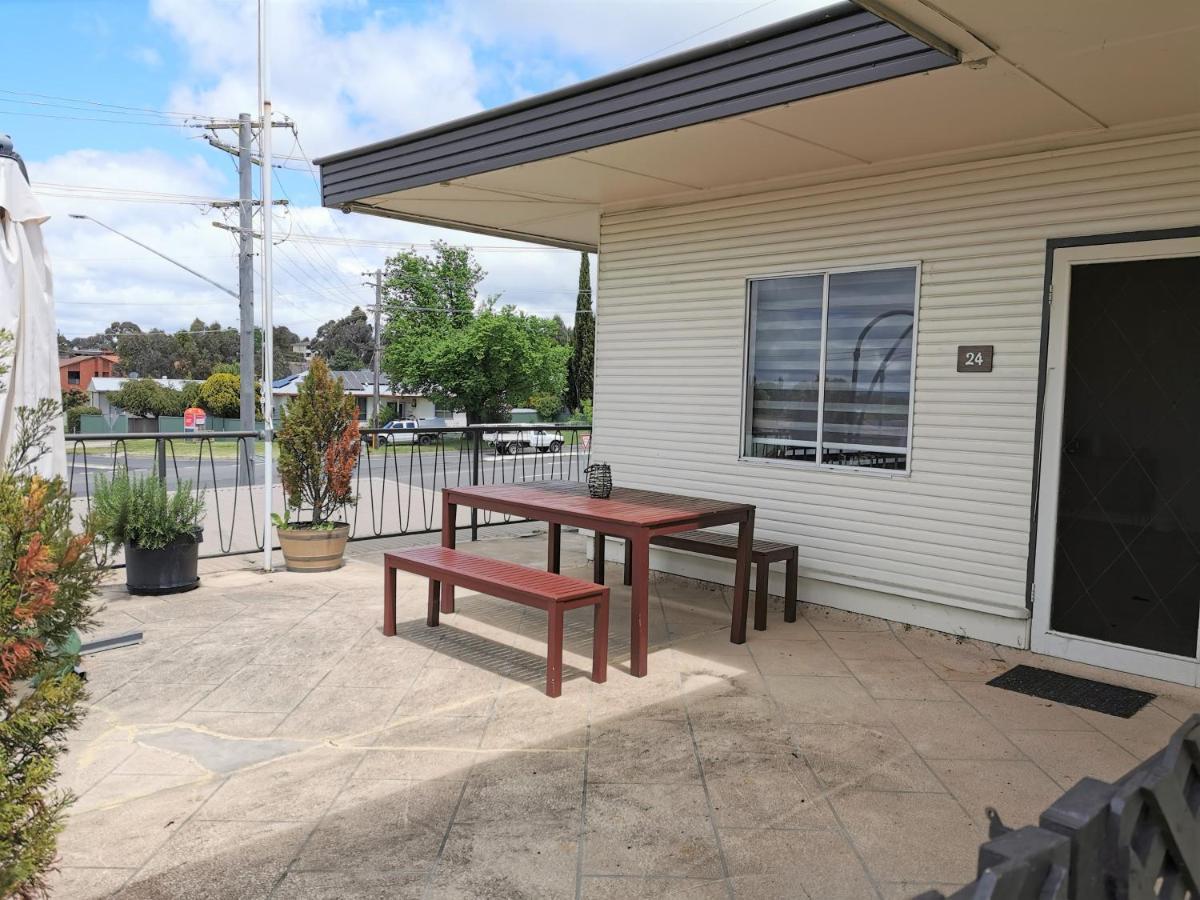 Bathurst Explorers Motel Exterior foto